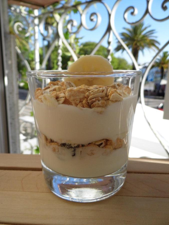 Bea'S Bed & Breakfast ตาวิรา ภายนอก รูปภาพ