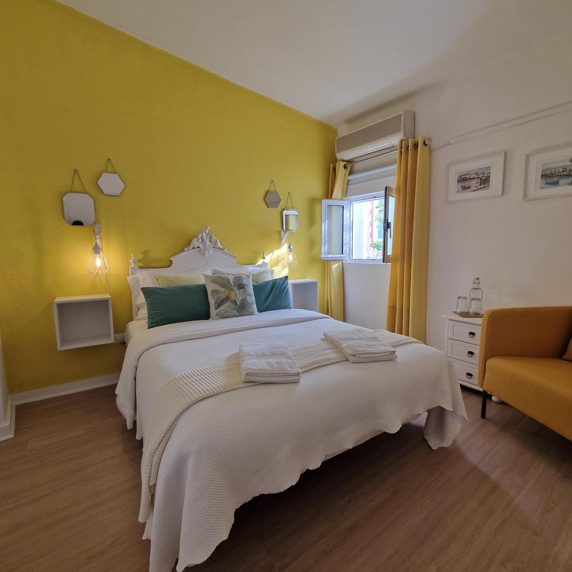 Bea'S Bed & Breakfast ตาวิรา ภายนอก รูปภาพ